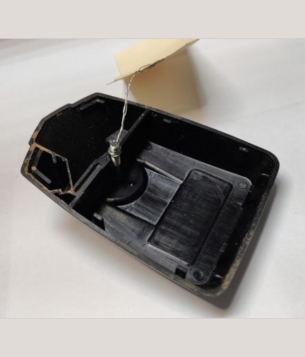 ECHO CS-370 P021007154 AIR FILTER COVER ASSY - BLACK (Used)